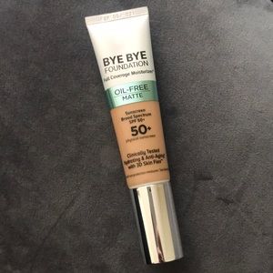 It Cosmetics Bye Bye Foundation Matte